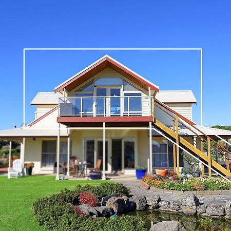 Logans Beach Apartments - The Loft Γουόρναμπουλ Εξωτερικό φωτογραφία