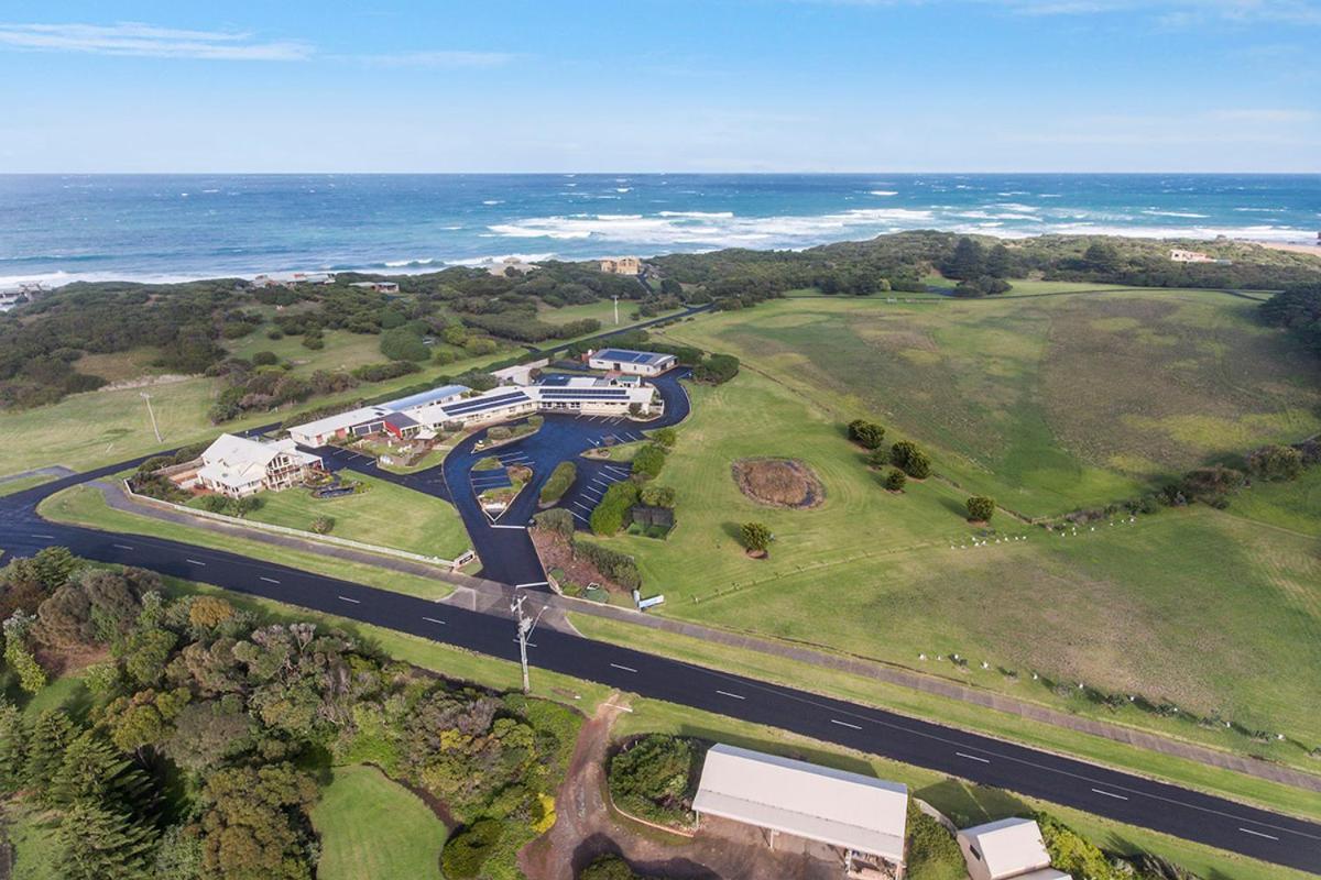 Logans Beach Apartments - The Loft Γουόρναμπουλ Εξωτερικό φωτογραφία