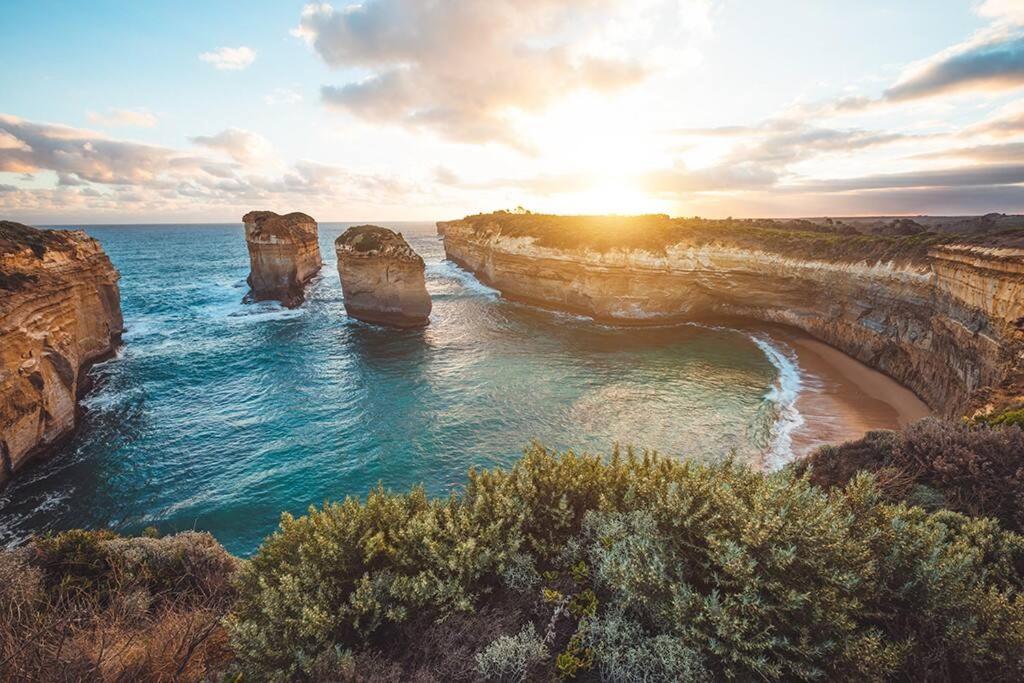 Logans Beach Apartments - The Loft Γουόρναμπουλ Εξωτερικό φωτογραφία